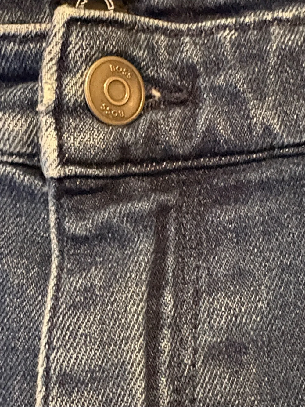 Hugo Boss Men's Straight Leg Jeans in Deep Blue Denim